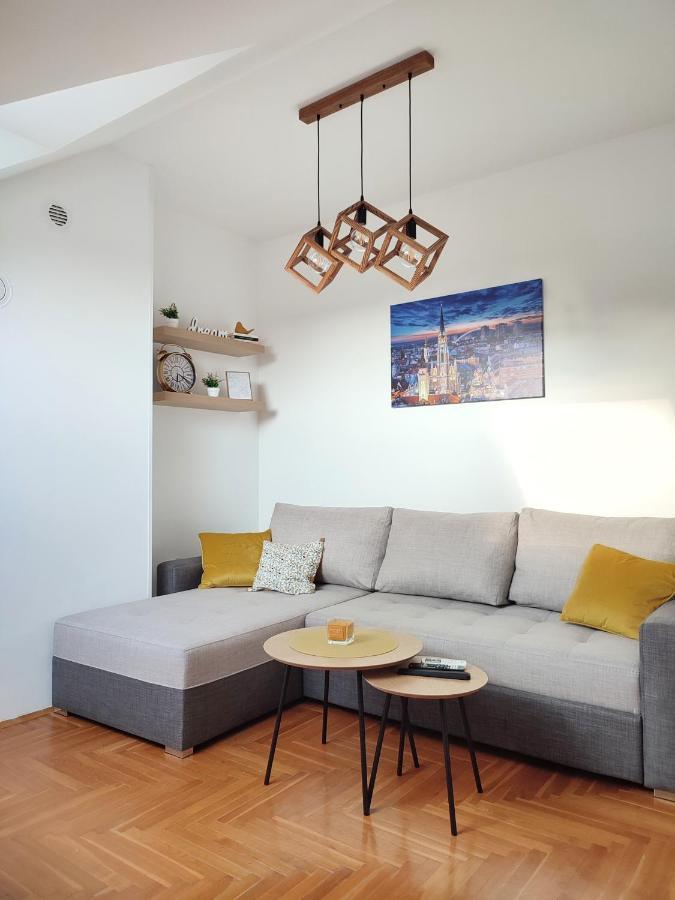 Apartman Ns Dan Private Parking Nowy Sad Zewnętrze zdjęcie